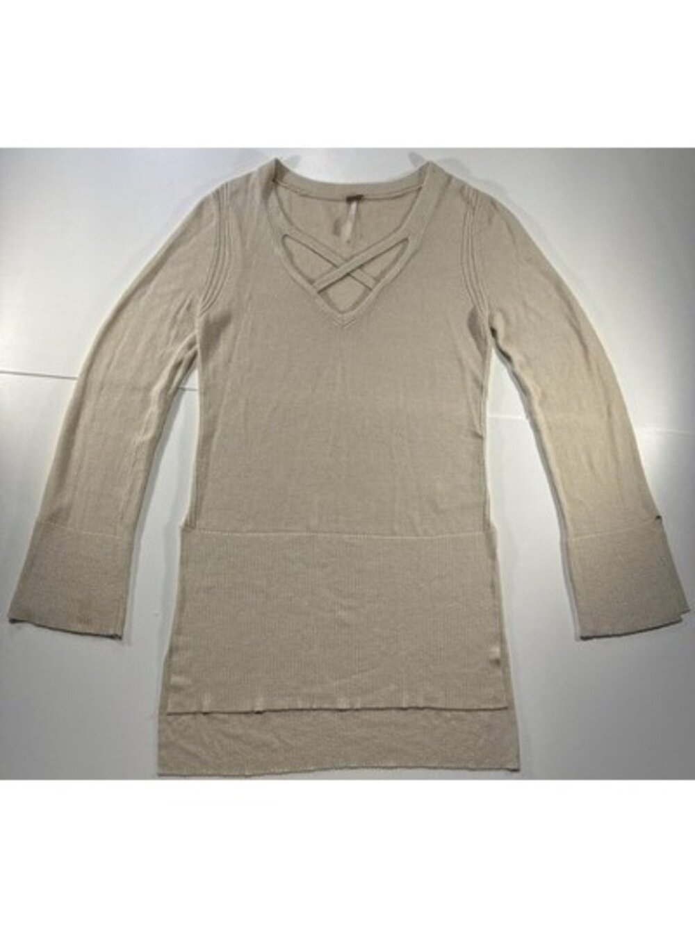 Free People Women Tan V Neck Slit Side Tunic Sweater Size Small Long Sleeves